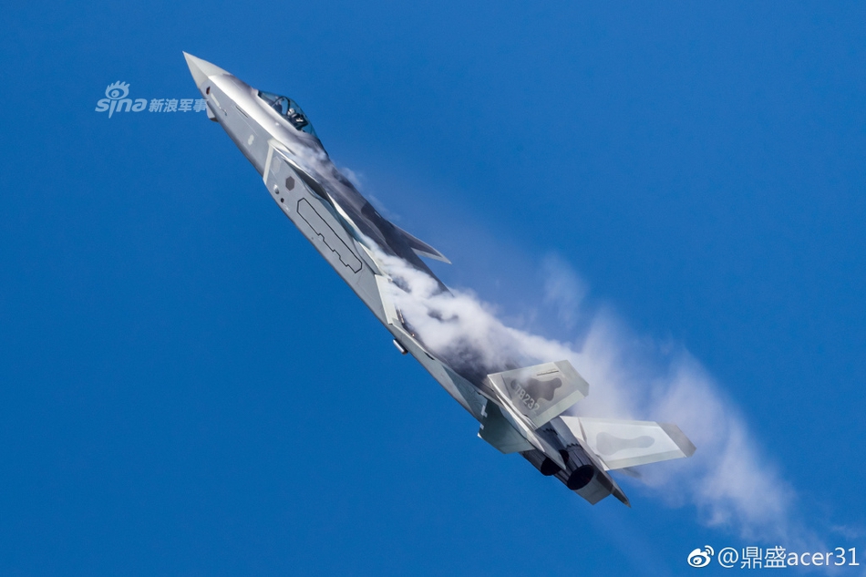 自行车抢镜我歼20和歼10战机曝光菊花合影照