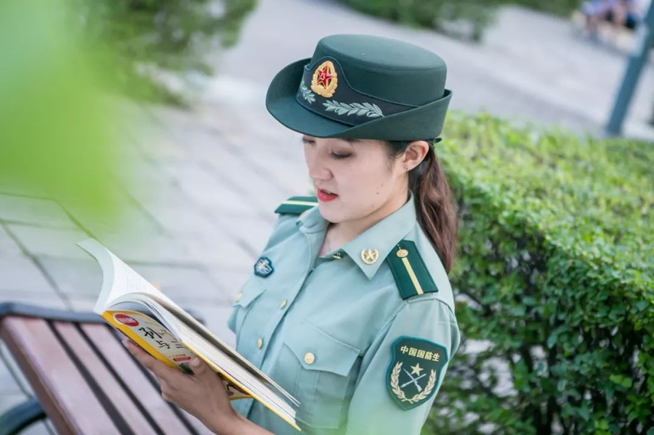 霸王花分外夺目!陆军某特战旅集训一水花样女军官——上海热线军事频道